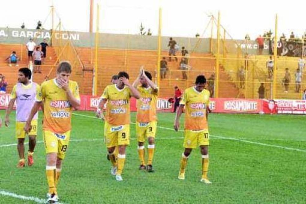 Crucero y un duelo clave ante Aldosivi para salir del fondo