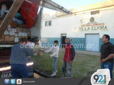 Entregaron en Villa Elvira m�s donaciones del distrito 