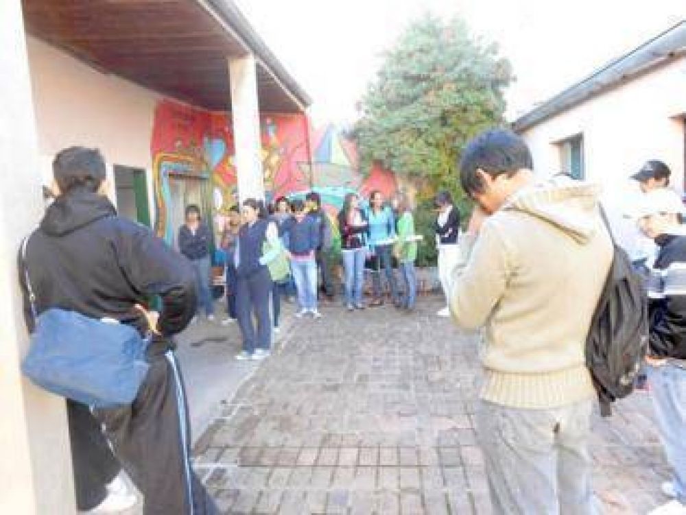 Brindan una capacitaci�n laboral para los j�venes