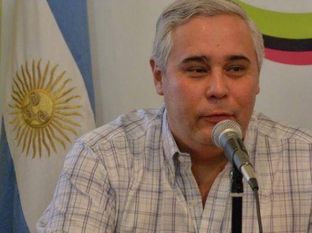 R�os rechaz� acusaciones del PL y pidi� respeto hacia el FpV