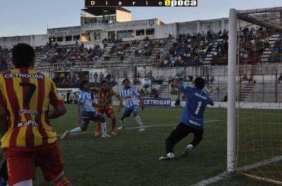 A Boca Unidos le sobr� actitud, pero tuvo poco f�tbol y s�lo empat�