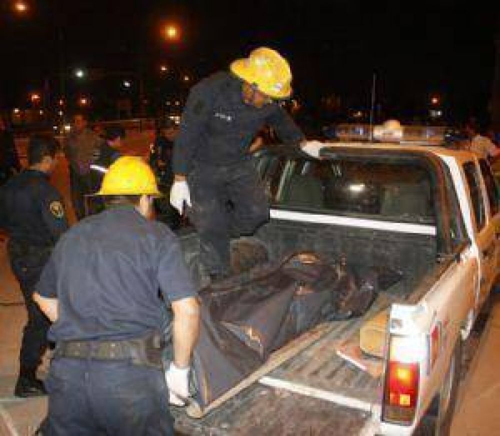 Motociclista muri� al ser atropellado por un colectivo