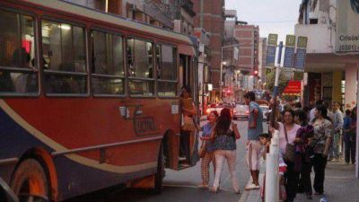 Empresarios del transporte dicen que no les alcanza con un cospel a $3