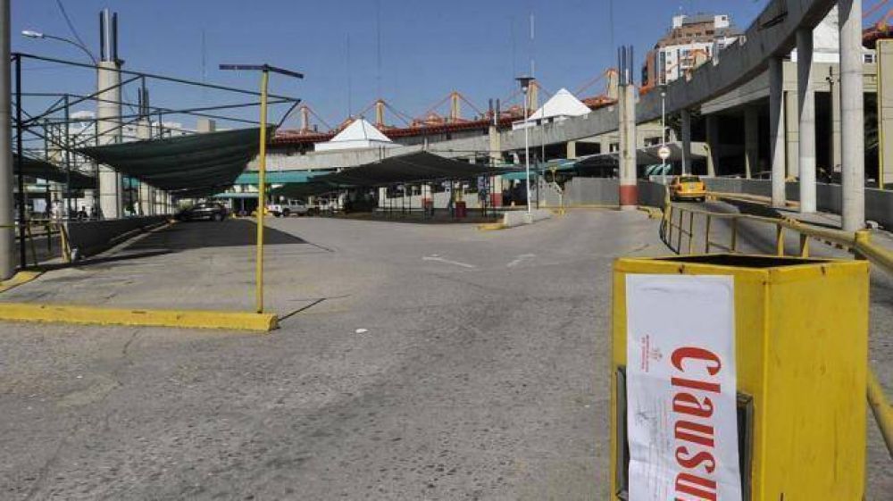 Terminal: clausura y cruces pol�ticos