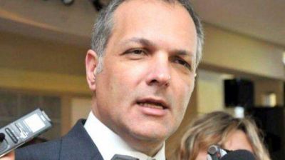 Buzzi desliz� que Yauhar ser�a el candidato a diputado nacional del FPV y adelant� que ser� consensuado con Cristina en pocos d�as