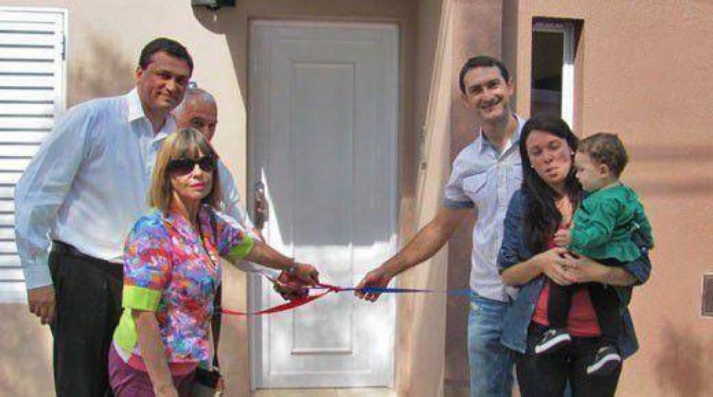 La Municipalidad se har� cargo de un plan de viviendas solidario