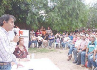 Lanzan cr�ditos para los beneficiarios de programas