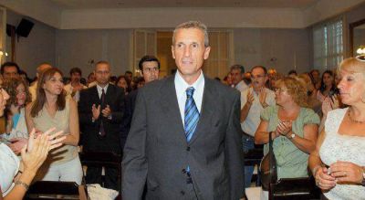 En agosto, Tierno y compa��a en el banquillo