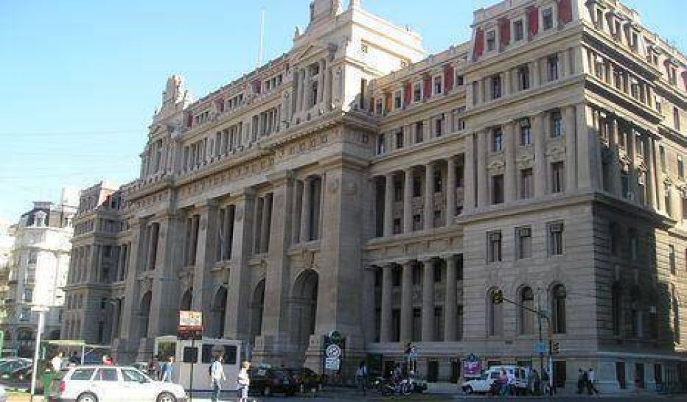 "Un claro ataque al orden democr�tico y republicano"