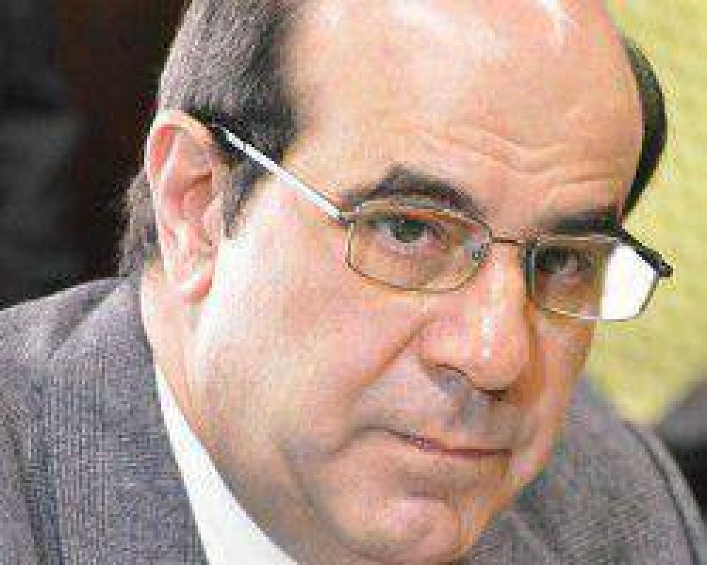 Alcoba: �Garc�s se est� olvidando de todos los beneficios econ�micos que tiene su comuna�