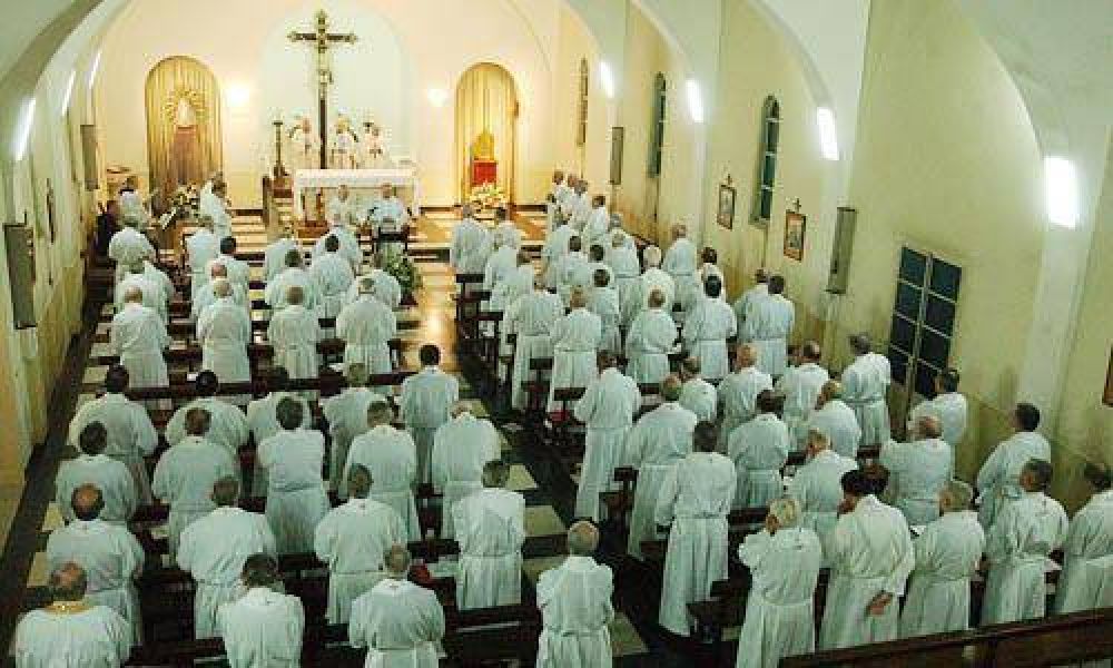 Luego de la elecci�n de Francisco, los obispos se re�nen en Pilar