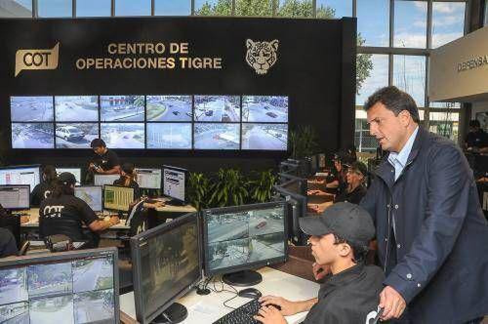 Massa llamar� a una consulta popular por la polic�a comunal