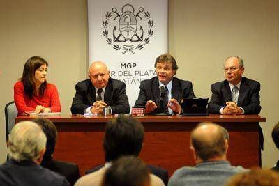Anuncian que la polic�a municipal estar� integrada por trescientos efectivos armados y el eje ser� la prevenci�n