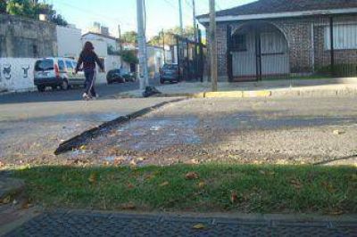 �Y el encarpetado asf�ltico en la calle Sarmiento?