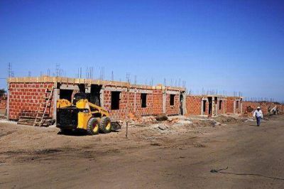 El gobernador visitar� las casas que se construyen en Juana Koslay