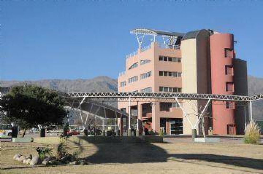 La AUI proveer� conectividad a empresas privadas
