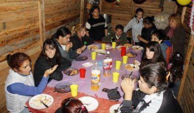 Victoria Vuoto en el comedor barrial �Arroz con Leche�, invitada por los vecinos del barrio Jorge Newbery