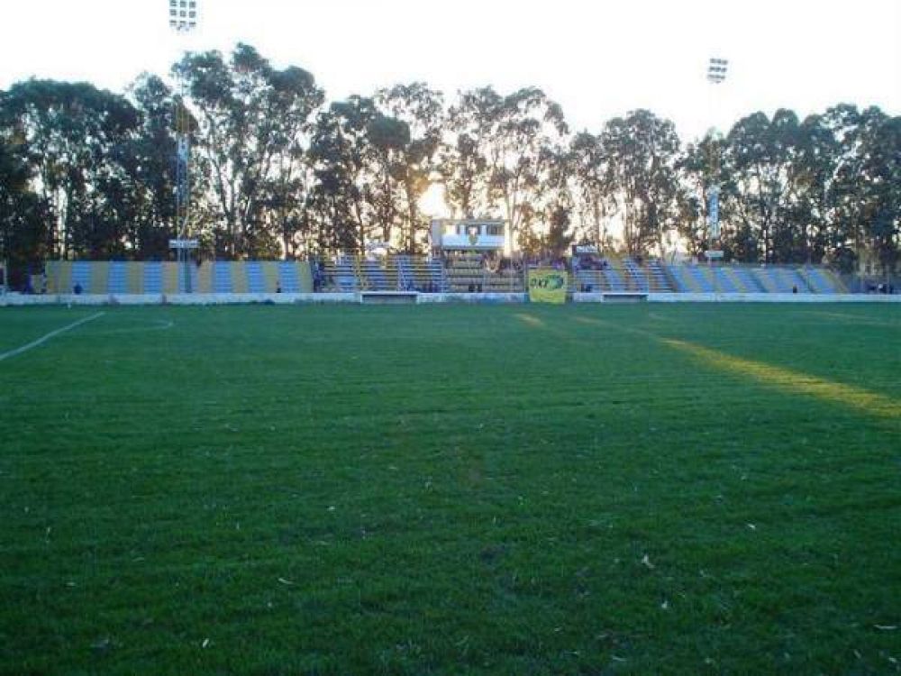 Para la Polic�a, los clubes de San Luis no tienen infraestructura para albergar hinchas visitantes