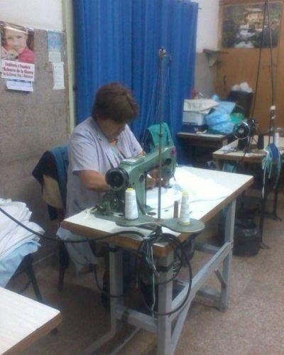 El Hospital Interzonal produce material descartable para uso interno