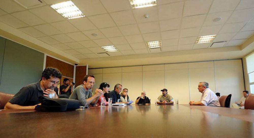 Diputados no quisieron recibir al gremio ATEN por el corte
