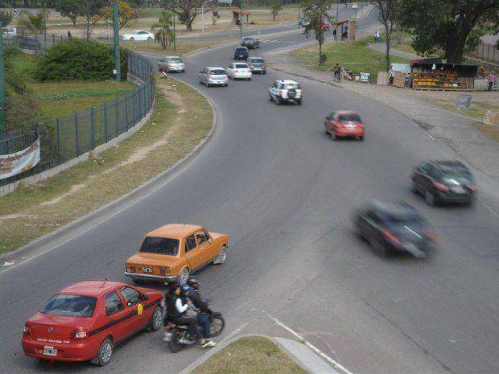 Sepa c�mo es conducir en la ciudad del �tr�nsito del rev�s�