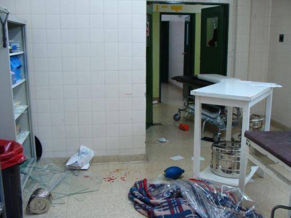 Joven provoca graves destrozos en nosocomio
