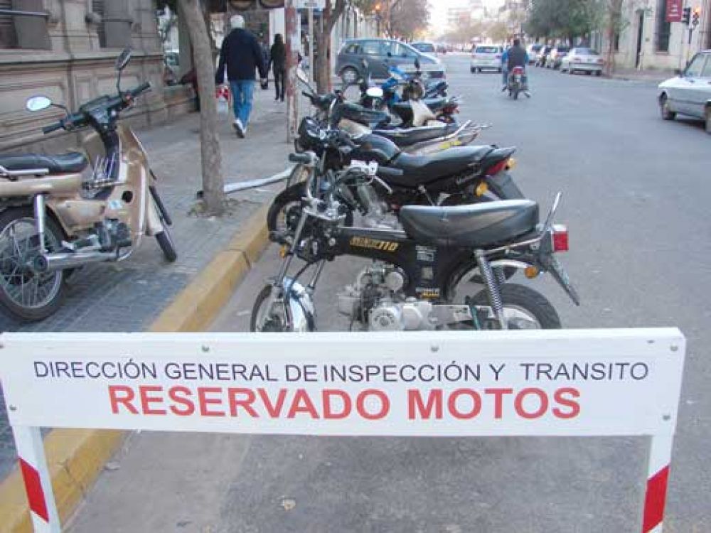 En Jun�n, venden motos y las mandan a la calle sin patentar y sin documentaci�n 	