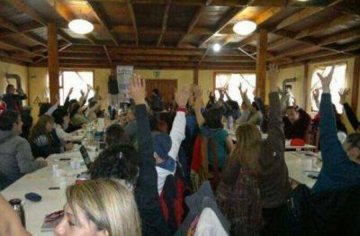Ma�ana paran los docentes