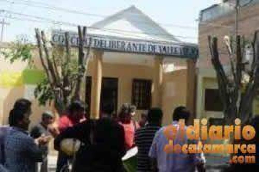 Empleados del Concejo amenazan con parar por tiempo indeterminado