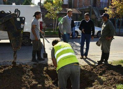Limpieza y entubamiento para el zanj�n de Guatemala y Uruguay