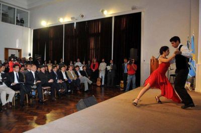 Buzzi destac� el �profundo cambio cultural de nuestra sociedad�