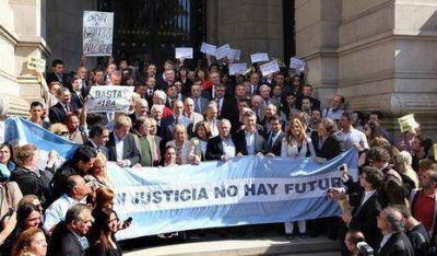 "Se est� amenazando la democracia"