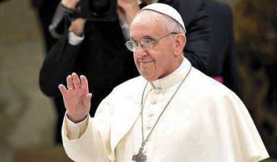 Flores: Rinden homenaje al Papa Francisco
