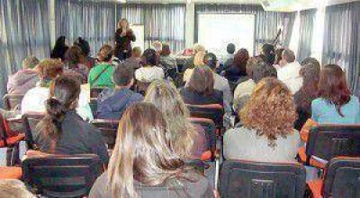 Les ense�an a los emprendedores lomenses c�mo mejorar las ventas