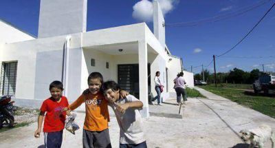 Corral inaugura ampliaci�n del Jard�n Roca