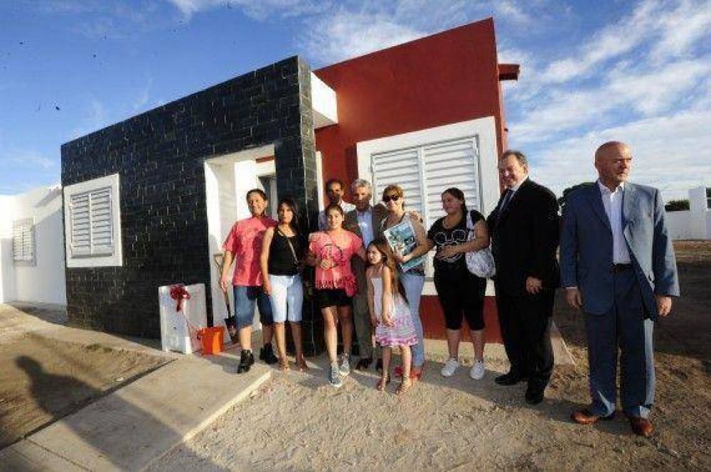 El Gobierno preadjudicar� dos viviendas Progreso en Juana Koslay