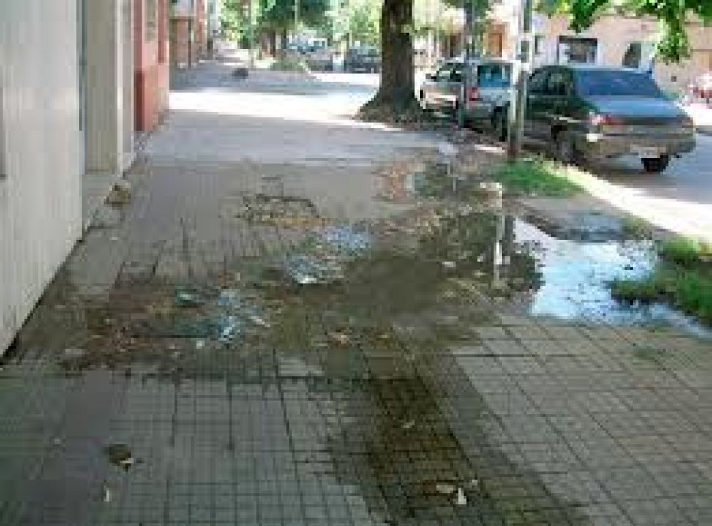 Contin�an las m�ltiples infracciones de la Municipalidad a la empresa ABSA