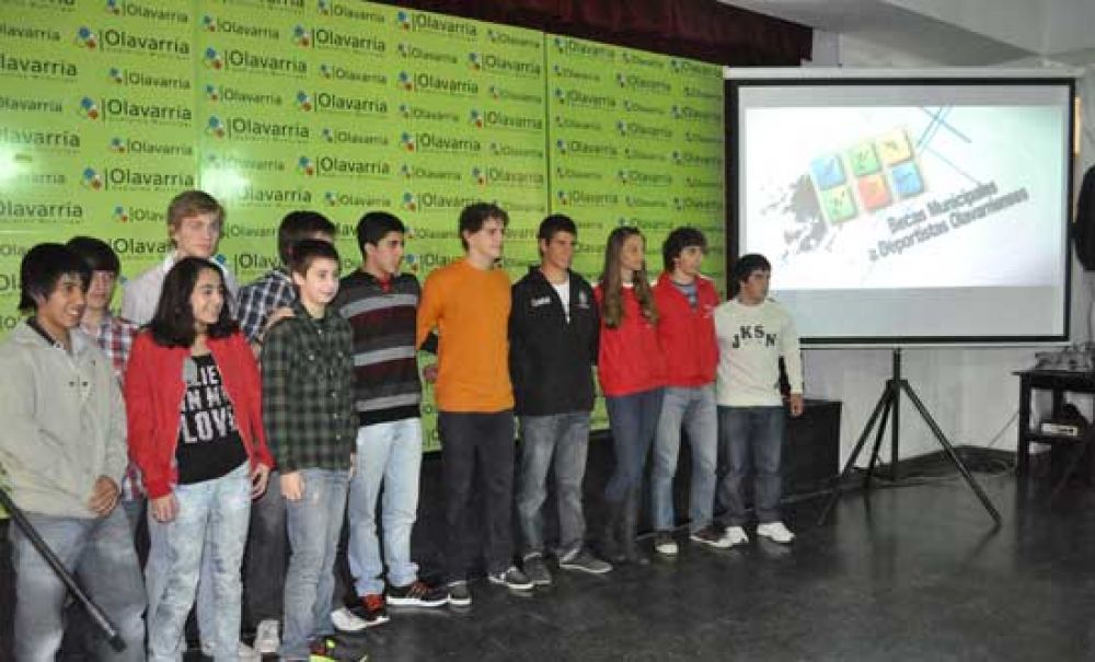Inscriben postulantes al programa de �Becas para Deportistas Individuales�
