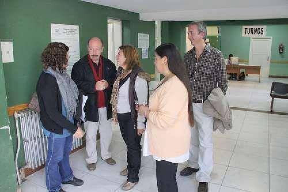 EL INTENDENTE JOS� INZA RECORRI� EL HOSPITAL PINTOS