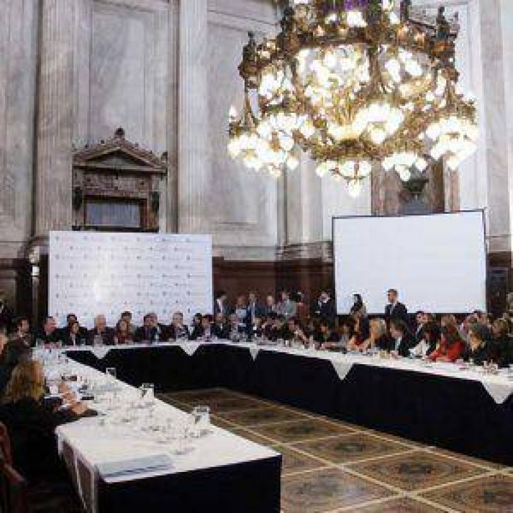 Ataque K a la Justicia: el ejemplo chavista
