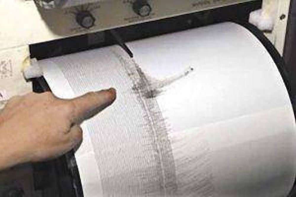 En 26 horas, tres sismos sacudieron a los santiague�os