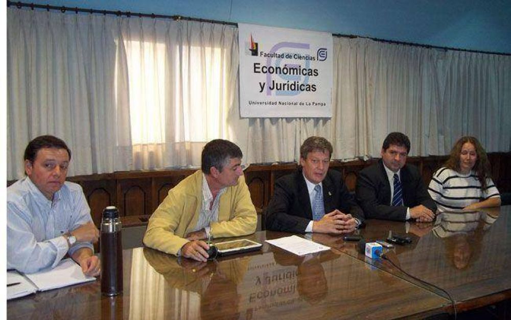Presentaron el curso de posgrado en Econom�a Social