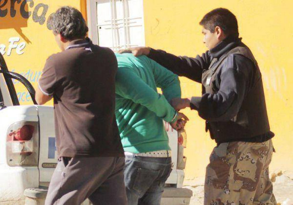Ya no hay detenidos por los 33 allanamientos 