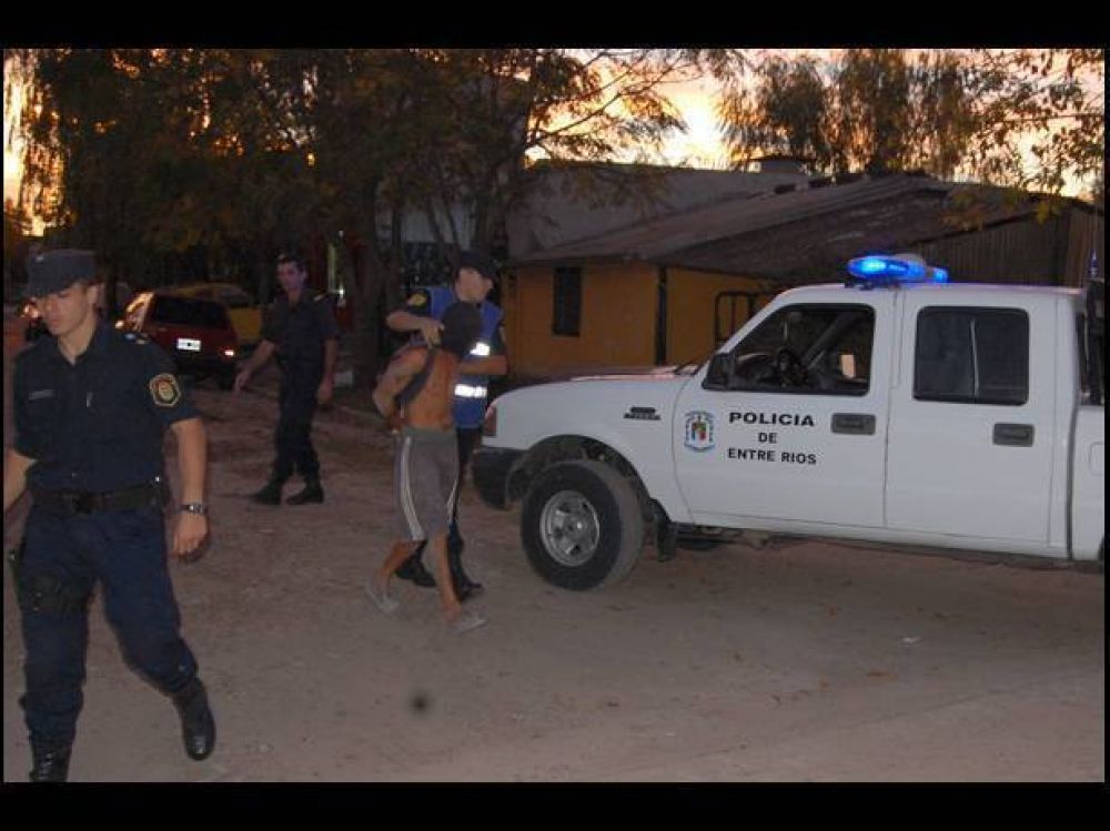 Vecinos atraparon a un ladr�n cuando pretend�a robar en una casa