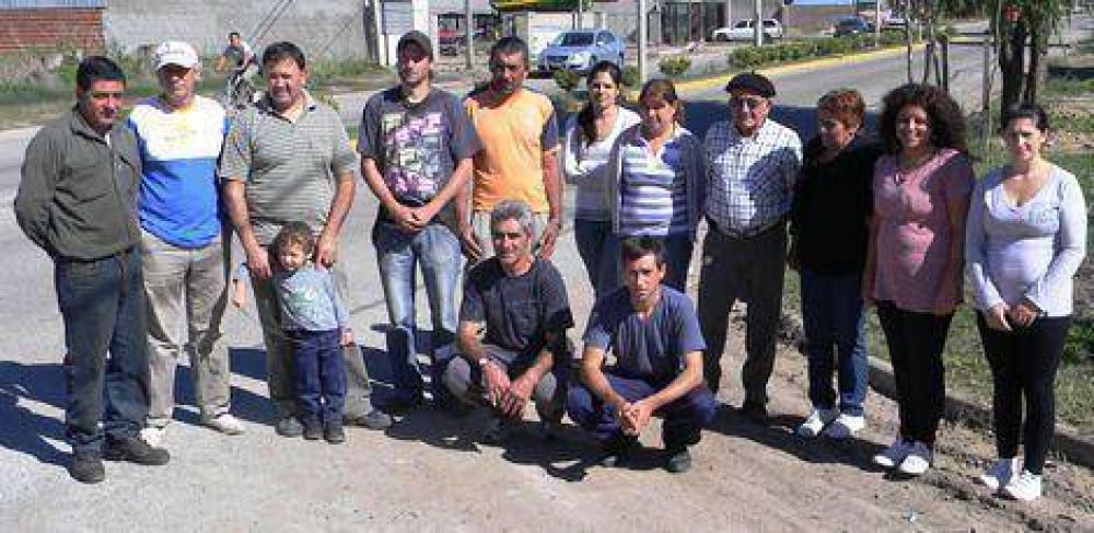 Vecinos de la Av. Ortiz reclamaron por obras de desag�es 
