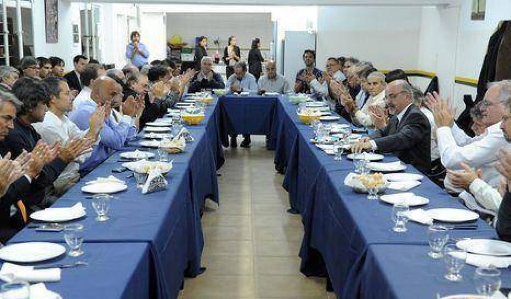 Tomada llam� a "trabajar por el PJ en la Ciudad"