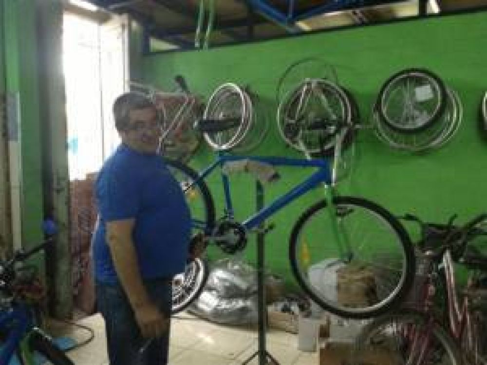 El Gobierno recibi� las primeras 100 bicicletas del Plan TuBi