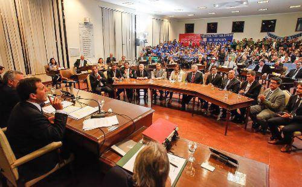 Con cr�ticas a Scioli, Massa abri� el per�odo de sesiones ordinarias