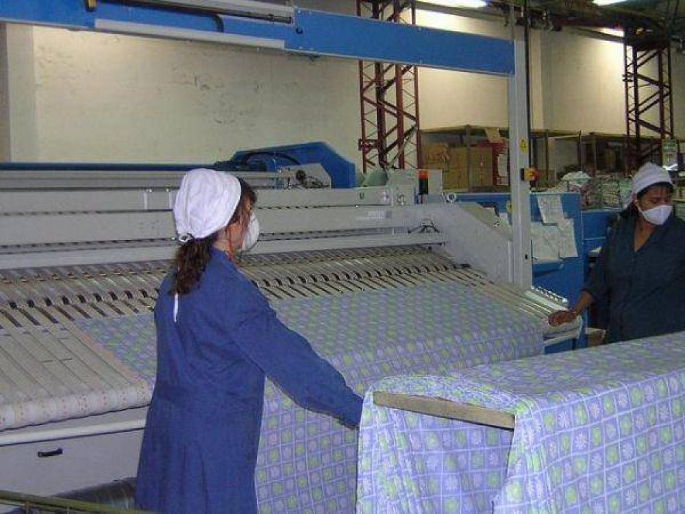 Moreno pidi� a las textiles fueguinas que financien la producci�n de algod�n