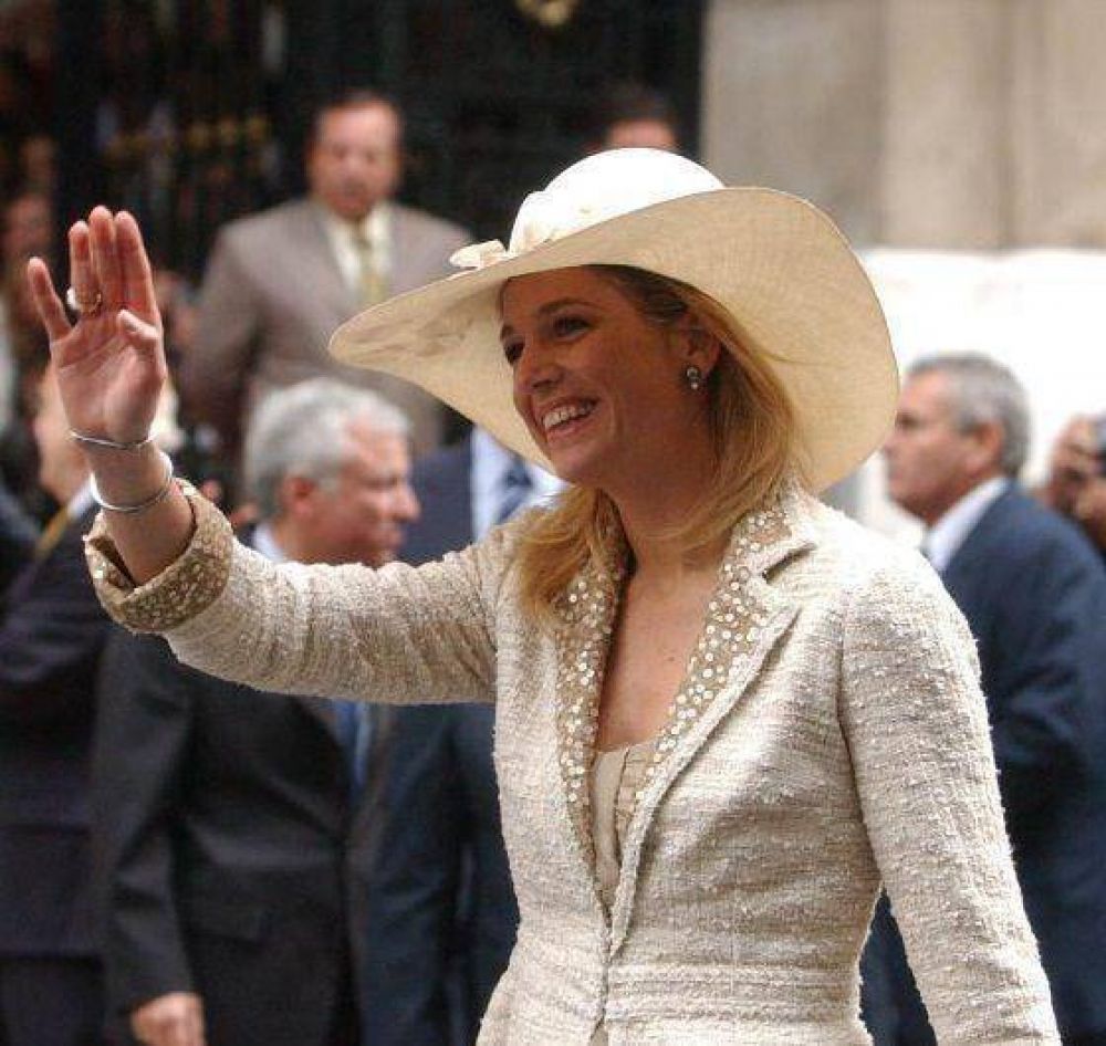 Ning�n familiar de M�xima ir� a su asunci�n